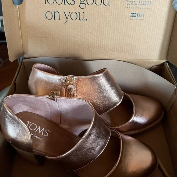 Tom’s Milan heel in Gold - women’s 8.5 - Picture 7 of 9